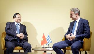 Συνάντηση Μητσοτάκη με πρωθυπουργό του Βιετνάμ – «Ευκαιρίες για ενίσχυση των διμερών σχέσεων»