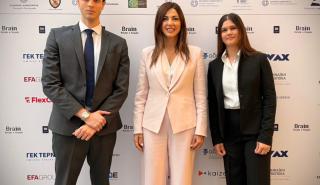 Ζαχαράκη: Εξετάζουμε την εφαρμογή του Διεθνούς Απολυτηρίου στα δημόσια σχολεία