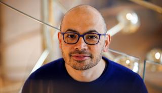 Έλληνας το φαβορί για νέος CEO της Google - Ποιος είναι ο Ντέμης Χασάμπης