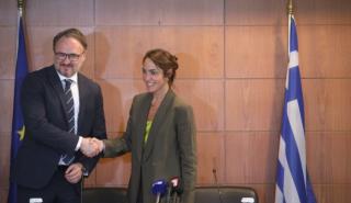 Μιχαηλίδου: Συνάντηση με τον Ευρωπαίο Επίτροπο Ενέργειας για τα νέα προγράμματα στέγασης