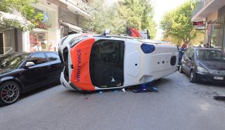 Ανατροπή ιδιωτικού ασθενοφόρου στο Γουδί - Νεκρός ο ασθενής
