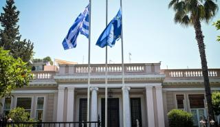 Η ντιρεκτίβα του Μαξίμου, ο Αυγουστιάτικος εφιάλτης και τα «Greek Statistics» των διακοπών