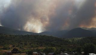 Ισπανία: Πάνω από 1.000 άνθρωποι απομακρύνθηκαν εσπευσμένα λόγω των πυρκαγιών