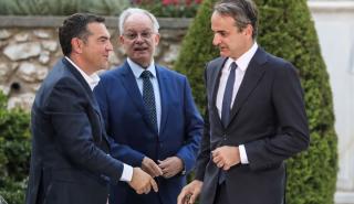 Χτύπημα Τσίπρα μέσω Γαλλίας - Μάζεψε δίχτυα ο Μητσοτάκης