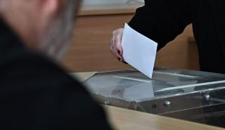 Δημοσκόπηση MRB: Ευρύ προβάδισμα για ΝΔ - «Θρίλερ» στη 2η θέση