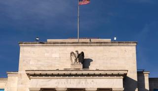 Μείωση επιτοκίων 0,25% από Fed - «Σήμα» για ακόμη 2 εντός 2025