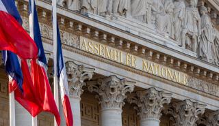 ING για Γαλλία: Η πολιτική αστάθεια θα παραμείνει για χρόνια