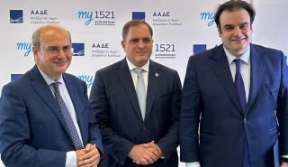 Χατζηδάκης για 1521: Άμεση επαφή, καλύτερη εξυπηρέτηση για τους φορολογούμενους