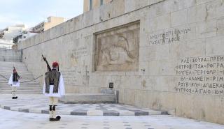 Πόλεμος ανακοινώσεων ΥΠΕΘΑ - Δούκα για το Μνημείο του Αγνώστου Στρατιώτη