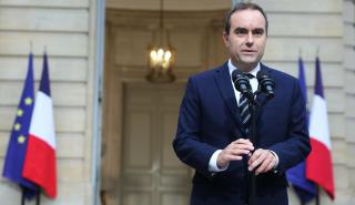 Γαλλία: «Στο ίδιο έργο θεατές» - Ο Λεκορνί επιστρέφει με όλα τα πολιτικά μέτωπα ανοικτά
