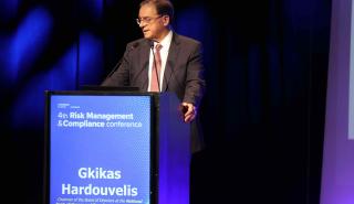 Χαρδούβελης: Οι ελληνικές τράπεζες έχουν κομβικό ρόλο στην ελληνική οικονομία