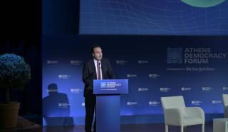 Παπαστεργίου: Εφαρμόζουμε την ΑΙ με προσοχή και με επίκεντρο τον πολίτη