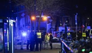 Σουηδία: Νεκροί και τραυματίες από πτώση λεωφορείου σε στάση στο κέντρο της Στοκχόλμης