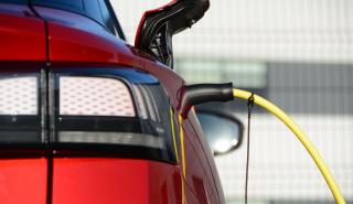 Δύσκολη εξίσωση: 119 ηλεκτρικά μοντέλα διεκδικούν κομμάτι από την «πίτα» του 5,5%