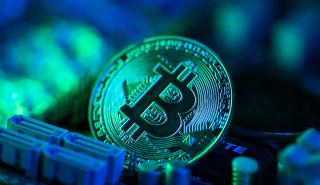 Σε νέο χαμηλό 7 μηνών το το Bitcoin - Xάνει και τα 87.000 δολάρια