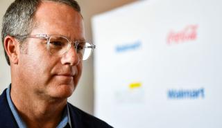 Τέλος εποχής στη Walmart: Αποχωρεί ο CEO - Ποιος αναλαμβάνει