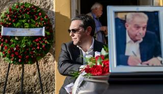 Τελέστηκε η πολιτική κηδεία του Αλ. Φαμπουράρη - O επικήδειος του Αλ. Τσίπρα