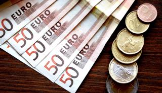 ΙΟΒΕ: Διατηρείται η πτώση στην καταναλωτική εμπιστοσύνη - Εξαίρεση στις κατασκευές και το λιανεμπόριο