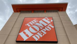 Home Depot: Προβλέπει πωλήσεις και κέρδη κάτω από τις εκτιμήσεις για το 2026
