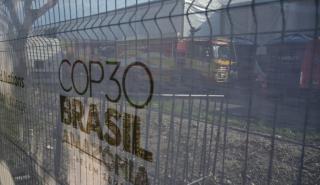 COP30: Εγκρίθηκε συμφωνία χωρίς δέσμευση για μείωση ορυκτών καυσίμων