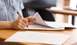 Συλλογικές Συμβάσεις: Πότε θα επεκτείνονται οι συμφωνίες για τους μισθούς - Τι αλλάζει σε μετενέργεια και διαιτησία