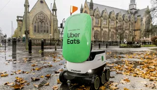 Συνεργασία Uber - Starship: Ξεκινά το delivery με ρομπότ στην Ευρώπη