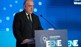 Θεοδωρικάκος: Ετοιμάζουμε αναπτυξιακό καθεστώς για στήριξη των ΜμΕ από εταιρείες ΑΙ