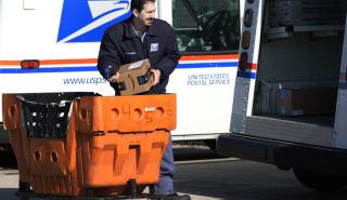 ΗΠΑ: Ετήσιες ζημιές 9 δισ. δολάρια για τα αμερικανικά ταχυδρομεία