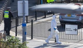 Βρετανία: Απαγγέλθηκαν κατηγορίες στον 32χρονο για τη μαζική επίθεση σε τραίνο