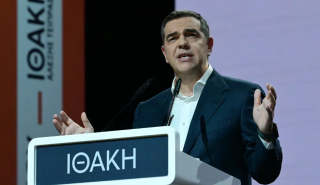 Επέστρεψε - Φουλ επίθεση σε ΠΑΣΟΚ και ηγεσίες μικροκομματιδίων - Ζητά επανίδρυση και οργανωτική υπόσταση της δημοκρατικής παράταξης