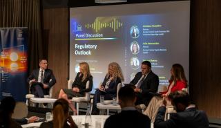 EY: Νέα εποχή για τις εταιρικές αναφορές με AI, CSRD και εξελίξεις στα πρότυπα IFRS και ESRS