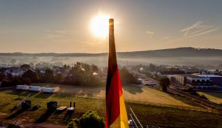 «Καμπανάκι» από UBS: Σε κρίσιμη καμπή η πολιτική σταθερότητα στη Γερμανία