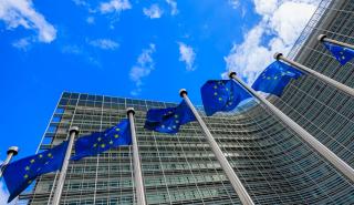 Μπρούνερ: Νέοι κανόνες ΕΕ για αλληλεγγύη και επιστροφή μεταναστών