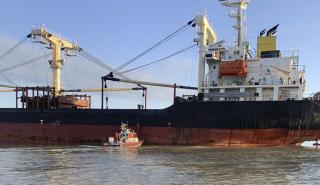 Τουρκικής ιδιοκτησίας φορτηγό πλοίο επλήγη από πύραυλο σε λιμάνι της Οδησσού