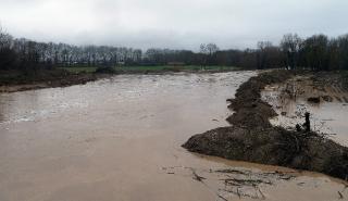 Παραμένει σε αυξημένη επιφυλακή ο δήμος Λαρισαίων για τη στάθμη των νερών στον Πηνειό