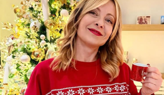 Politico: Πώς η ακροδεξιά «έκλεψε» τα Χριστούγεννα της Ευρώπης