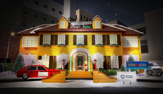 Γιγάντιο σπίτι της ταινίας «Home Alone» από τζίντζερμπρεντ κατέρριψε ρεκόρ Γκίνες