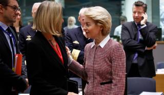 Politico: Η έρευνα για τη Μογκερίνι μπορεί να εξελιχθεί σε «μεγάλη κρίση» για την ΕΕ