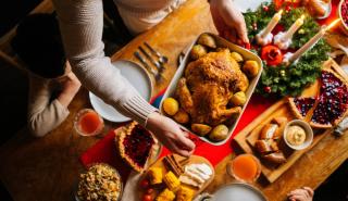 ΙΝΚΑ: Ακριβότερο έως και 20% σε σχέση με πέρσι το χριστουγεννιάτικο τραπέζι