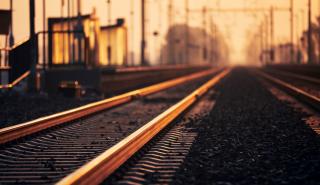 Σιδηρόδρομος: Τι συμβαίνει με δύο έργα συνολικού ύψους 125 εκατ. ευρώ σε Πελοπόννησο και Β. Ελλάδα