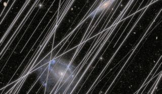 Διάστημα: Η φωτορύπανση από δορυφόρους απειλεί τις αστρονομικές παρατηρήσεις