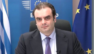 Πιερρακάκης: Πυξίδα μας οι μειώσεις φόρων και η αύξηση του διαθέσιμου εισοδήματος