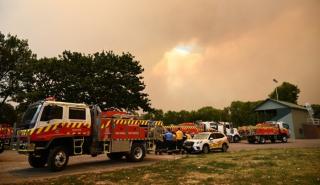 Κύμα καύσωνα σαρώνει την Αυστραλία: Πυρκαγιές σε χαμηλή βλάστηση, εκκενώθηκαν πόλεις