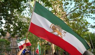 Iταλία,Πολωνία και Ισπανία καλούν τους πολίτες τους να εγκαταλείψουν το Ιράν