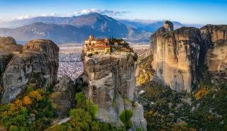 Eπιβλητικά μοναστήρια της Ελλάδας χτισμένα στα βράχια