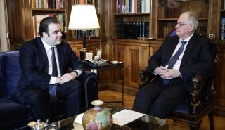 Οι προοπτικές της ελληνικής και ευρωπαϊκής οικονομίας στο επίκεντρο της συνάντησης Τασούλα - Πιερρακάκη