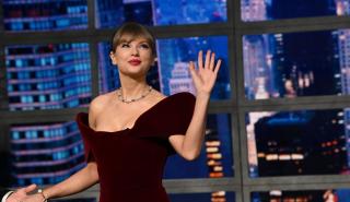 Συνεχίζει να γράφει ιστορία η Τέιλορ Σουίφτ