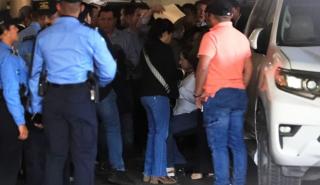 Βουλευτής τραυματίστηκε από εκρηκτικό μηχανισμό έξω από το Κογκρέσο της Ονδούρας