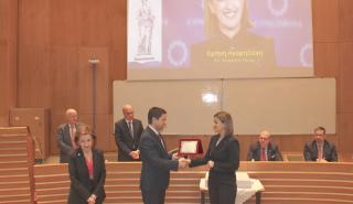 Αγαπηδάκη: Βράβευση της Αν. υπ. Υγείας από τη Σχολή Επιστημών Υγείας του Πανεπιστημίου Αθηνών