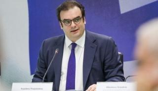 Συζήτηση Πιερρακάκη - Σαντέλ για οικονομία, ανισότητες, αξιοκρατία και ψηφιακές προκλήσεις